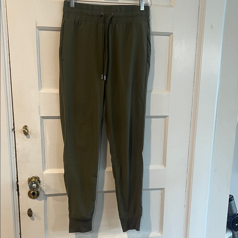 Kyodan Women's Olive Jogger Pants